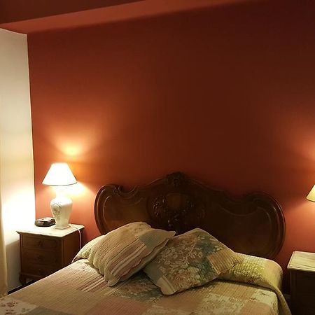 Hostal Residencia Catalina Palamós Esterno foto