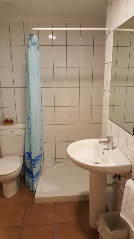 Hostal Residencia Catalina Palamós Esterno foto