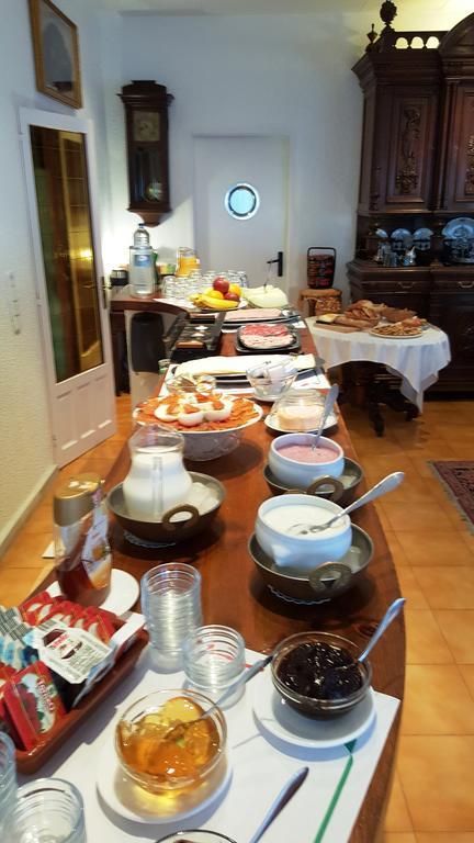 Hostal Residencia Catalina Palamós Esterno foto