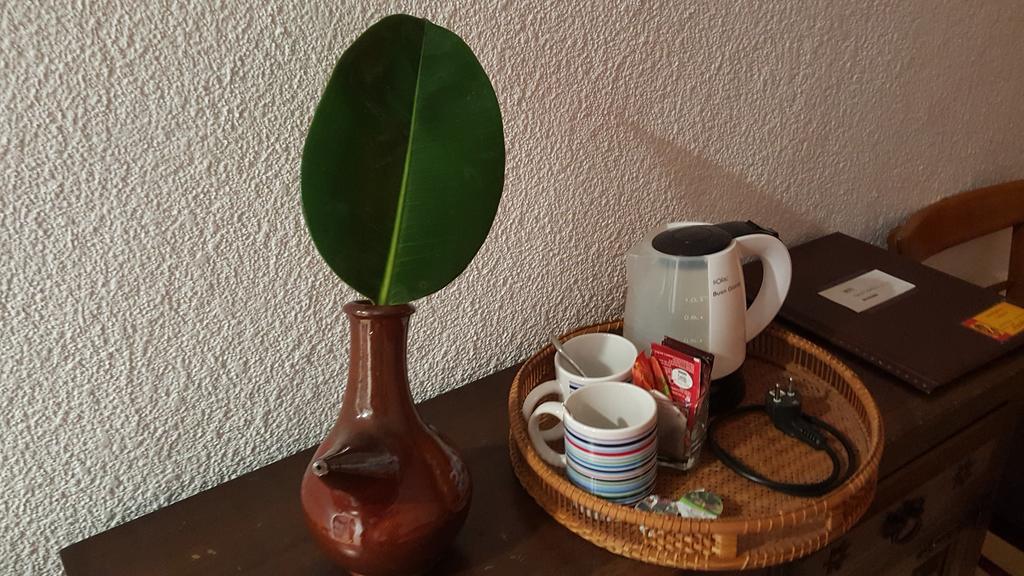 Hostal Residencia Catalina Palamós Esterno foto